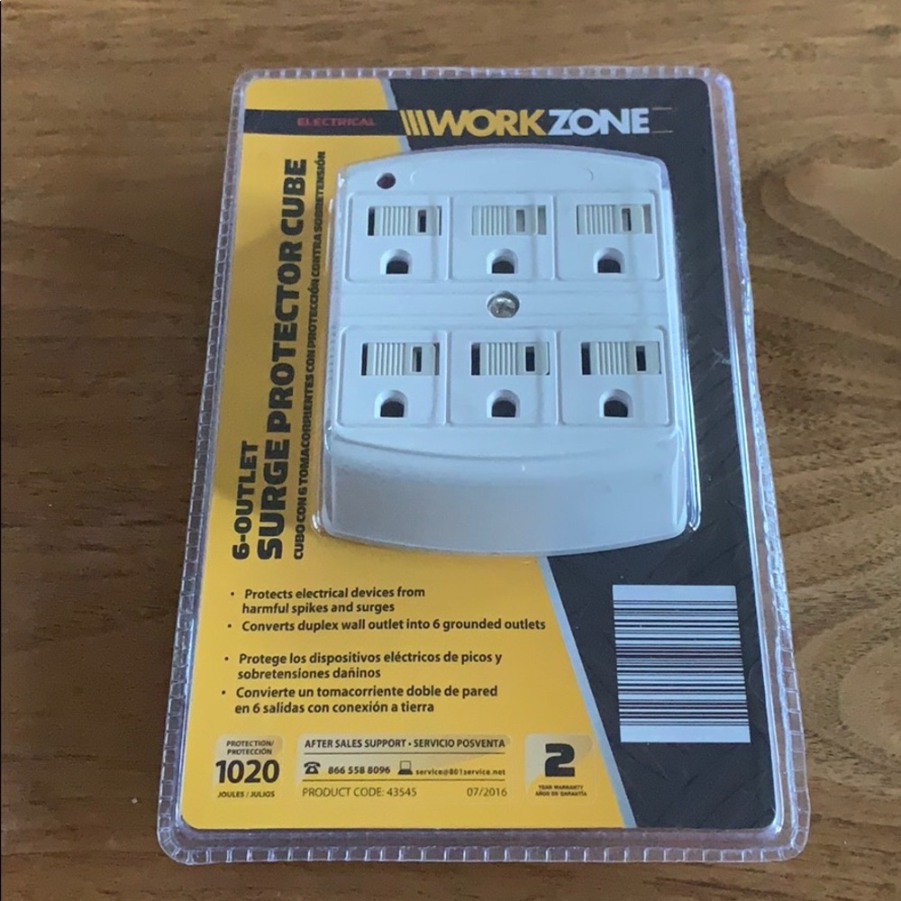 NIP 6 outlet surge protector cube